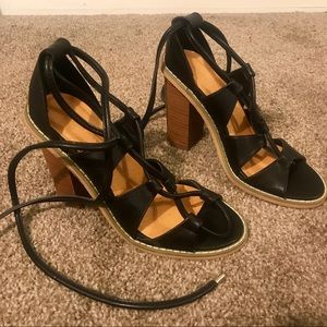 Silence + Noise Sofia Lace Up Heels